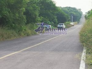 Encuentran un masculino sin vida en la carretera Villa de Álvarez-Minatitlan 