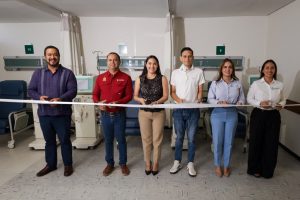Indira Vizcaíno inaugura Sala de Hemodiálisis en el Hospital de Tecomán, tras 18 años de solicitud