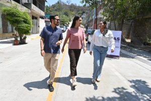 Rosi Bayardo inaugura la nueva calle Colima en la colonia 16 de Septiembre